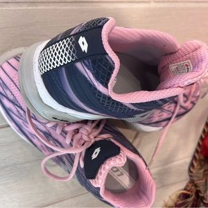 Pickleball court shoes 9.5 — Lotto